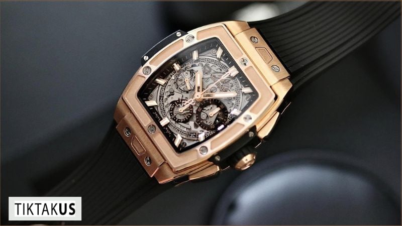 Hublot Spirit of Big Bang dây da đen hoặc nâu.