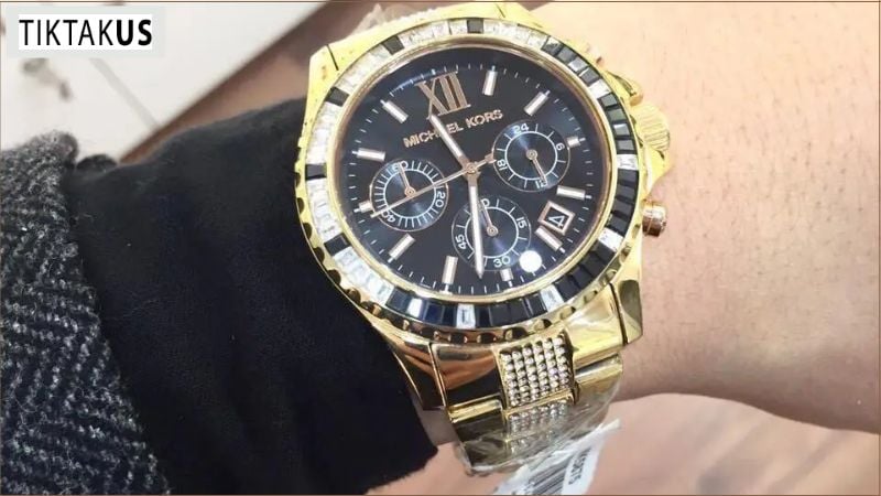 Michael Kors hướng đến những người tự tin, năng động và yêu thích sự đẳng cấp.