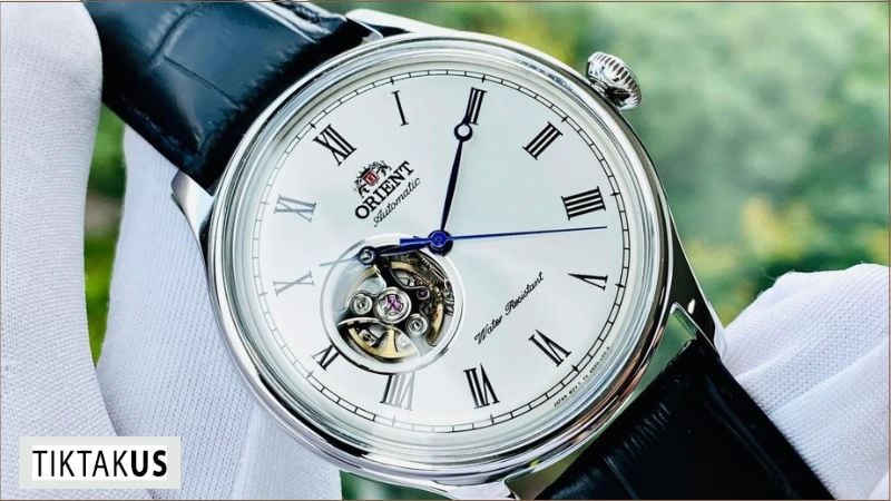 Đồng hồ automatic, dù có độ bền cao, vẫn cần được bảo dưỡng định kỳ để đảm bảo độ chính xác và kéo dài tuổi thọ.