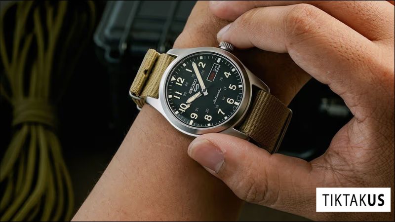 Khả năng chống nước của đồng hồ phi công thường không cao bằng đồng hồ lặn chuyên dụng