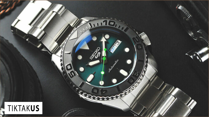 Đồng hồ Mod, hay còn gọi là watch mod hoặc đồng hồ tùy chỉnh, là những chiếc đồng hồ đã được sửa đổi, nâng cấp