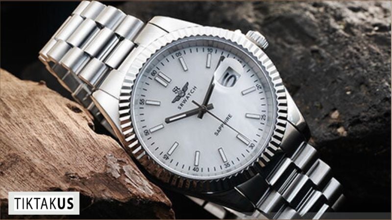 Mặc dù khá bền, nhưng thép 316L vẫn có thể bị trầy xước khi va chạm với các vật liệu cứng hơn nó