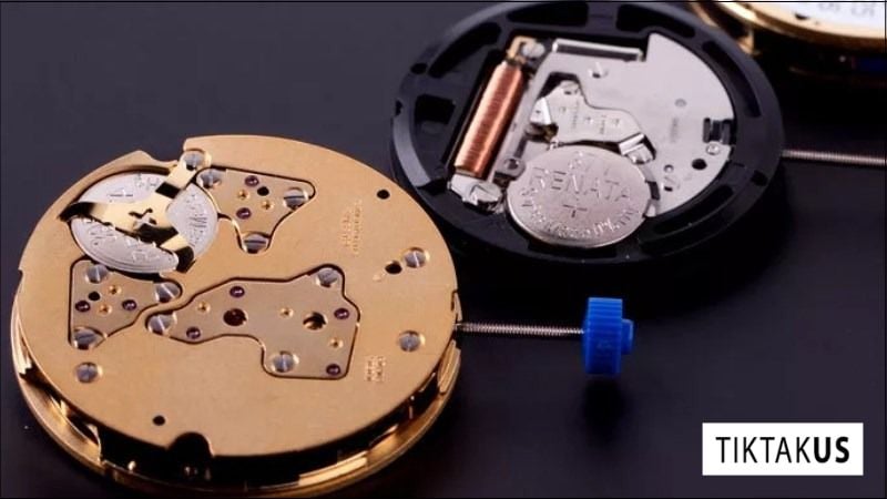 Swiss Movt chính là cách viết tắt phổ biến của Swiss Movement, và chúng hoàn toàn đồng nghĩa