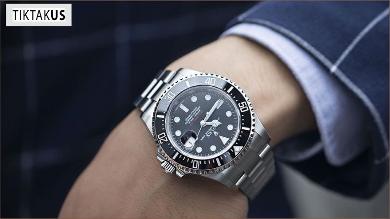 Đồng hồ Rolex fake giá 5 triệu đồng thường sử dụng máy Nhật chất lượng thấp.