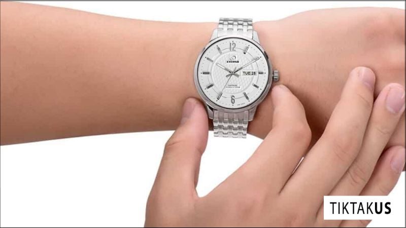 Lịch thứ/ngày, còn được gọi là 