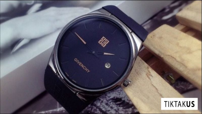 Givenchy luôn đặt chất lượng lên hàng đầu, thể hiện qua việc lựa chọn những chất liệu cao cấp nhất để chế tác đồng hồ