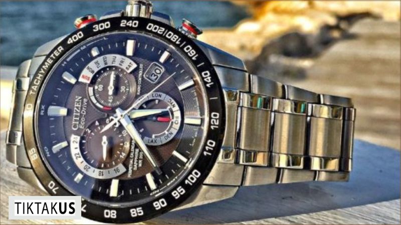 Để hình dung về độ chính xác của đồng hồ nguyên tử, hãy xem xét những con số ấn tượng.