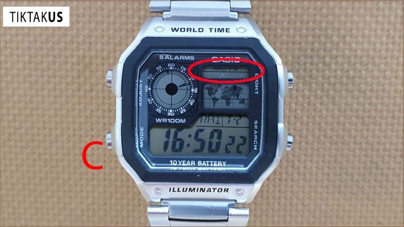 Ở chế độ xem giờ nhấn giữ nút C khoảng 5s màn hình sẽ hiện chữ Mute
