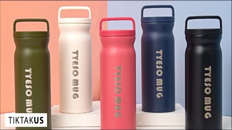 Tặng bình nước giữ nhiệt sẽ giúp anh ấy luôn có nước mát bên mình để bổ sung nước kịp thời trong quá trình vận động