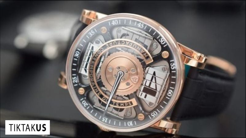 Kính Sapphire nổi tiếng với độ cứng cao, đạt 9 trên thang Mohs, chỉ xếp sau kim cương