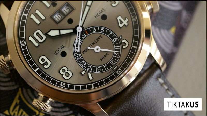 Alarm Subdial: Chức năng báo thức tích hợp