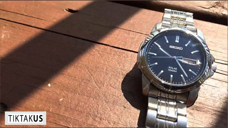 Solar Movement (Máy năng lượng ánh sáng) là một công nghệ tiên tiến và thân thiện với môi trường