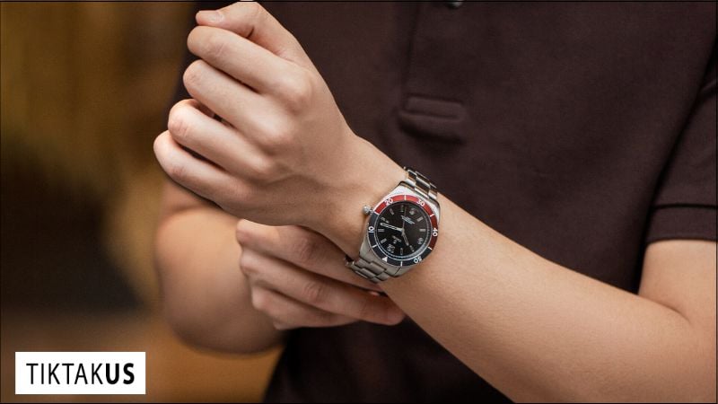 Đồng hồ Le Chateau có khả năng chống nước cơ bản, thường ở mức 3-5 ATM.