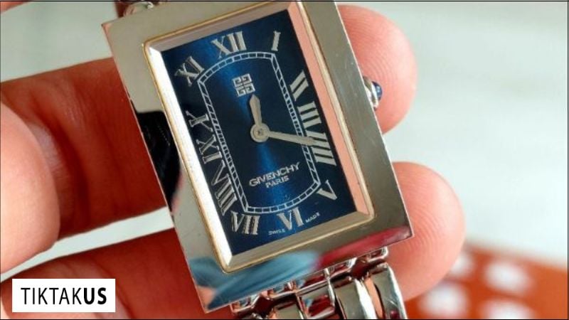 Đồng hồ Givenchy được giới mộ điệu đánh giá cao về mặt thiết kế và chất lượng