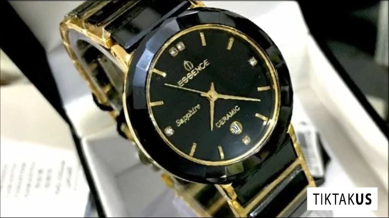Đồng hồ Essence Sapphire là một lựa chọn đáng cân nhắc trong phân khúc giá bình dân.