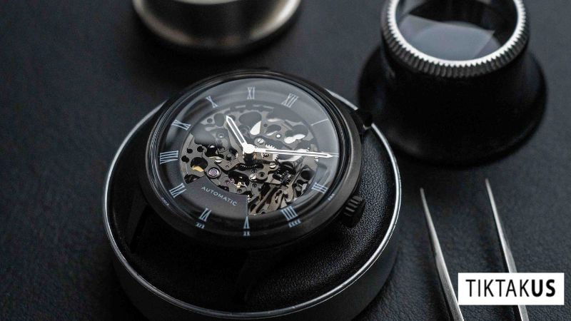 Đồng hồ Skeleton là dòng sản phẩm cao cấp, được đánh giá cao về độ tinh xảo, chất lượng, giá thành và thiết kế cao