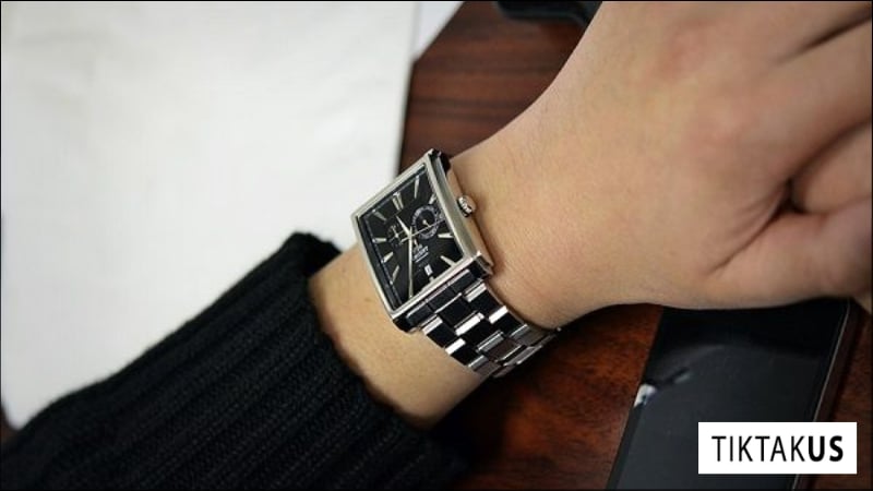 Thiết kế mặt chữ nhật giúp bạn nổi bật giữa số đông