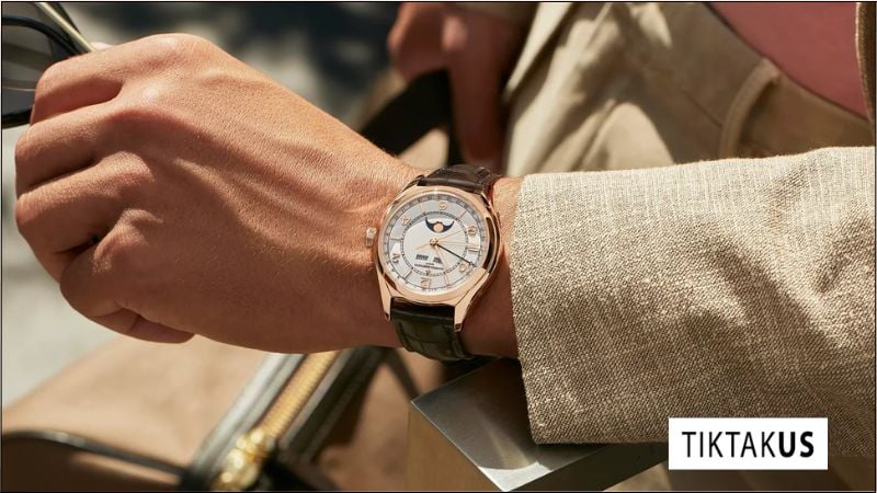 Nếu bạn trân trọng vẻ đẹp, sự tinh xảo và một chút lãng mạn, đồng hồ Moonphase là một lựa chọn xứng đáng.