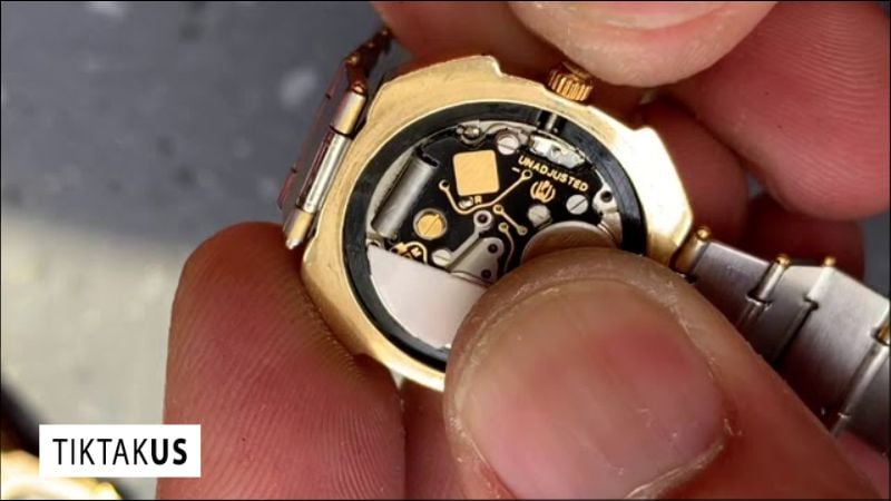 Chuẩn bị trước khi chỉnh đồng hồ