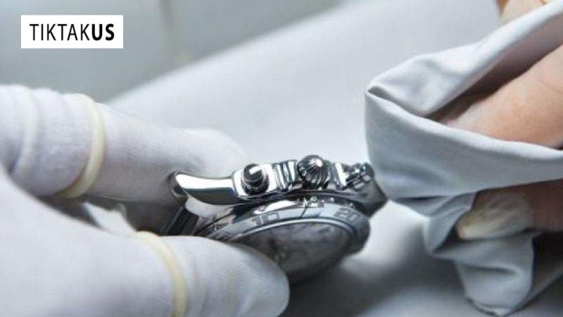Những lưu ý trước khi bạn bắt đầu tẩy đồng hồ bị oxy hóa