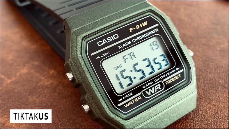 Đối với đồng hồ sport watch điện tử 3 nút