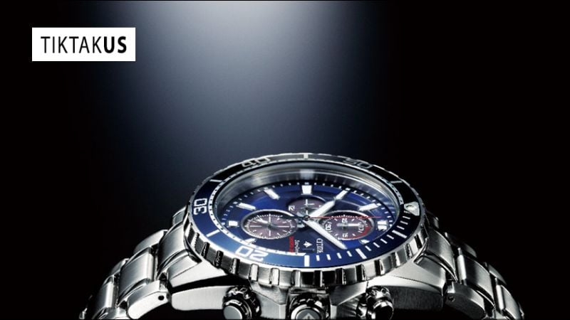 Đồng hồ năng lượng mặt trời (Solar) vượt trội về độ chính xác so với đồng hồ cơ (Automatic).