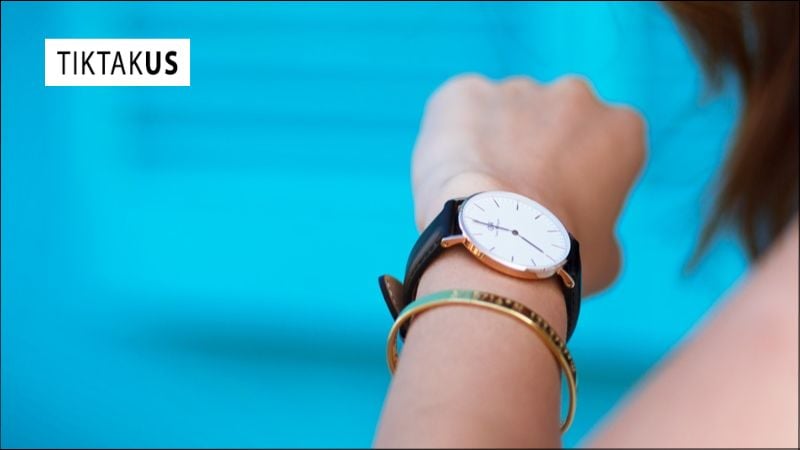 Lựa chọn màu mặt đồng hồ phù hợp với từng sự kiện và môi trường sẽ giúp bạn thêm tự tin và nổi bật.