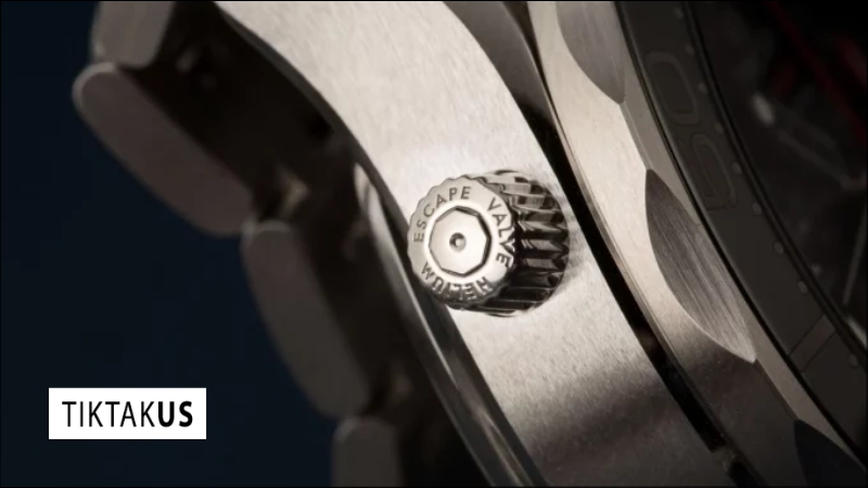 Van khí helium chỉ cần thiết cho đồng hồ phục vụ hoạt động lặn bão hòa