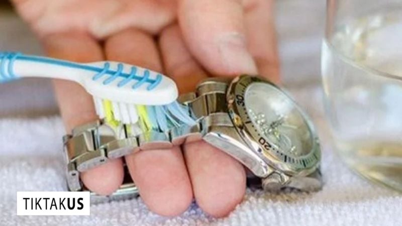 Phương pháp sử dụng Kem Đánh Răng (Loại không chứa hạt tẩy trắng mạnh)