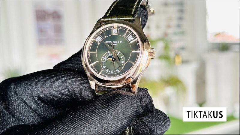 Complications liên quan đến Lịch (Calendar Complications)