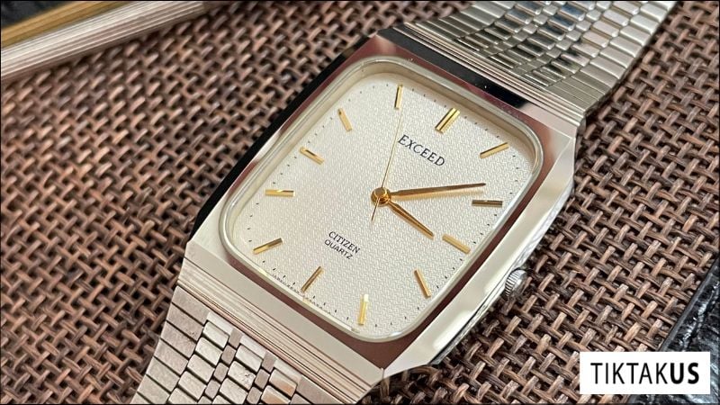 Với các công nghệ tiên tiến như Eco-Drive, Perfex, Radio Controlled/GPS, và Lịch Vạn Niên.