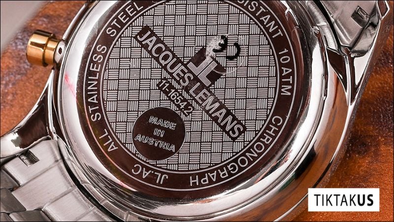 [Ảnh: Người đeo đồng hồ Jacques Lemans trong các bối cảnh văn phòng, sự kiện, dạo phố]