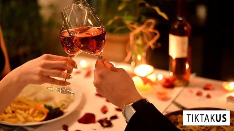 Làm mới tình yêu với bữa tối lãng mạn chỉ riêng 2 người