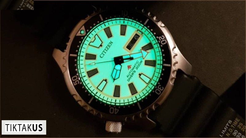 Citizen LumiBrite là một công nghệ dạ quang độc quyền của thương hiệu đồng hồ Citizen.