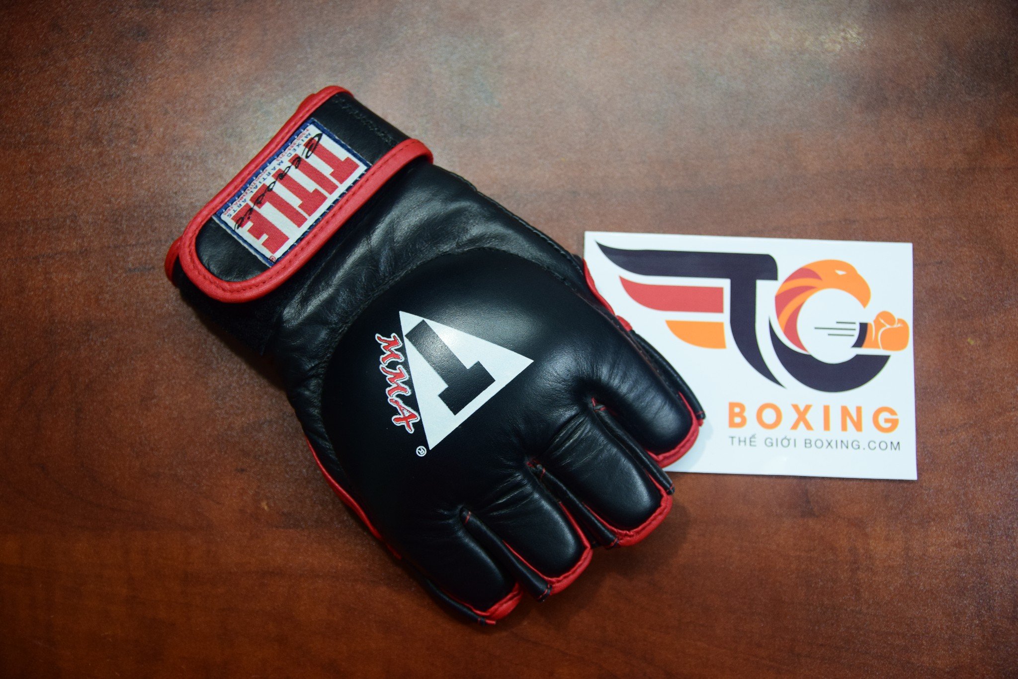 Giới thiệu Title MMA Performance Hybrid Trainning gloves.