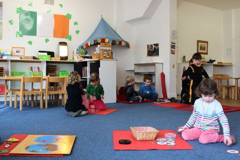 Mô hình giáo dục và chương trình học của phương pháp Montessori
