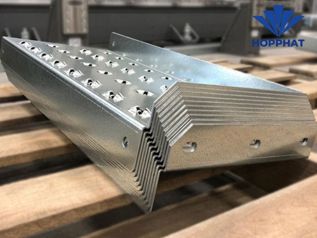 Chấn kim loại tấm là gì? Công nghệ giúp uốn thép chính xác tuyệt đối