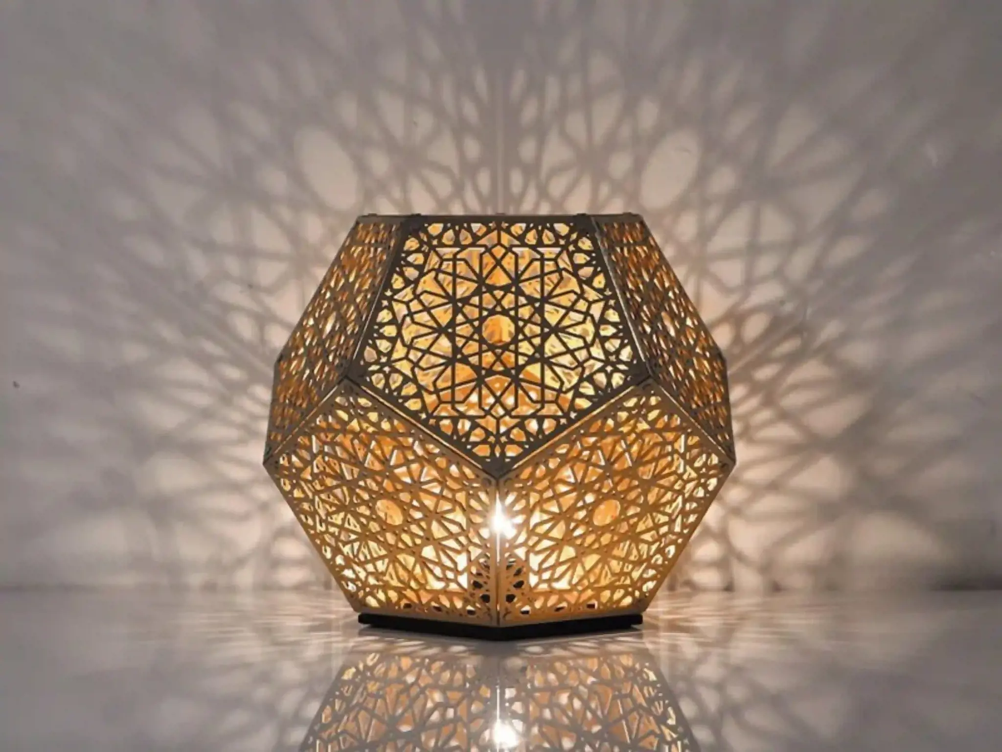 Ứng dụng máy cắt laser trong ngành nội thất và trang trí