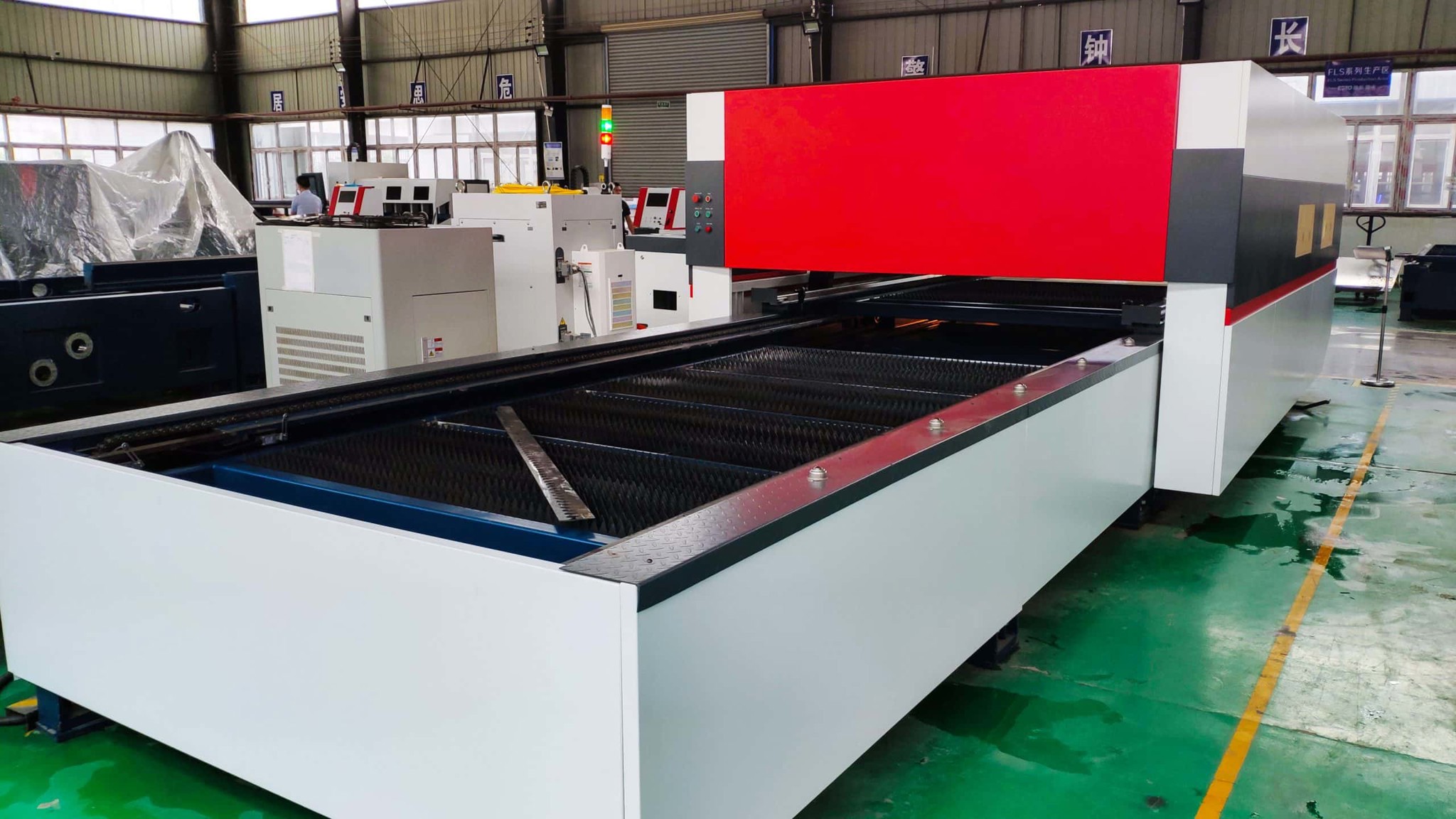 Máy cắt laser fiber EETO FLX3015_FLX6025