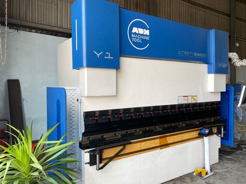 Công dụng của máy chấn