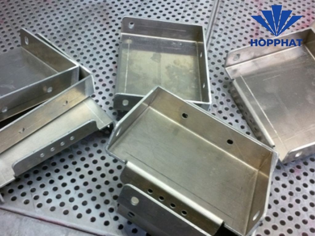 Chấn kim loại tấm là gì công nghệ giúp uốn thép chính xác tuyệt đối