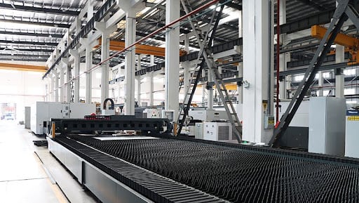 Vì sao doanh nghiệp lại nên đầu tư vào máy cắt laser