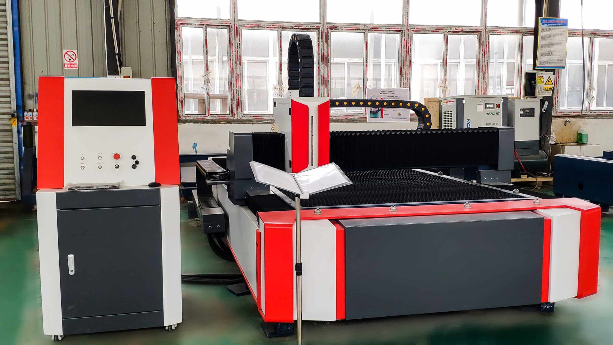 Máy cắt laser fiber EETO FLX3015_FLX6025