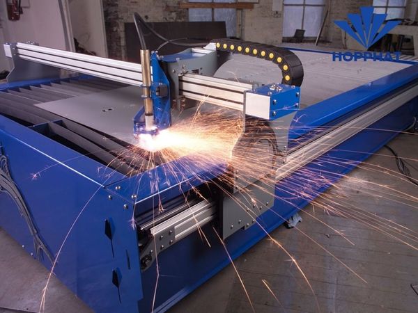 Nguyên lý hoạt động của máy CNC từ mã lệnh đến sản phẩm hoàn thiện