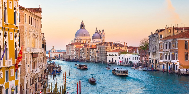 Quảng trường San Marco ở thành phố Venice Ý