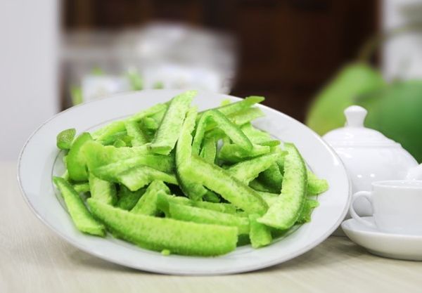 mẹo chống mùi hôi chân