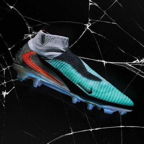 Nike Drop The 2020 Tech Craft Pack