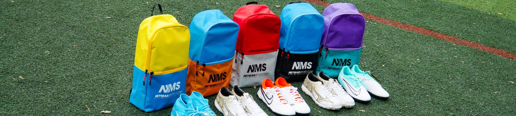 Phụ kiện bóng đá chính hãng