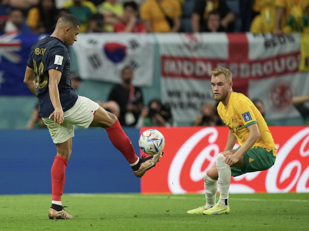 Chung kết World Cup 2022: Messi (Argentina) - Mbappe (Pháp)