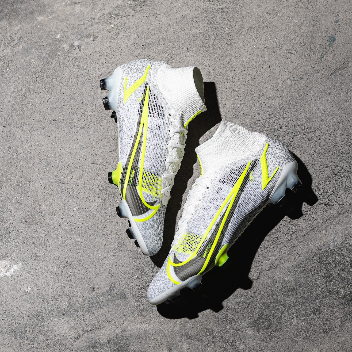 Giới thiệu giày đá banh Nike Mercurial CR7 Silver Safari